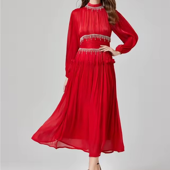 New 🤍 Chic A-Line Mini Dress with Diamonds - Picture 16 of 17